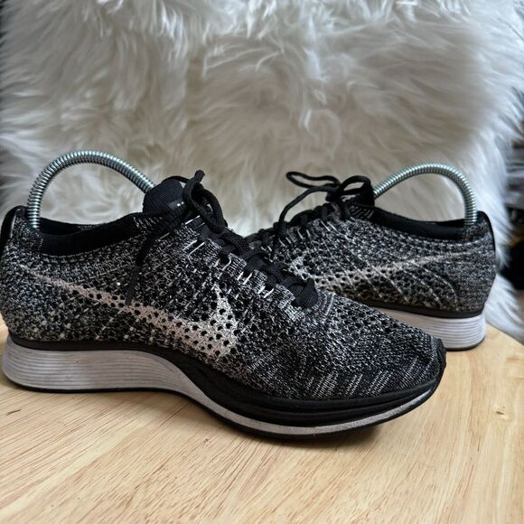 Lot of 2 Nike Flyknit Racer Oreo / Volt 2.0 Men's Sz 5 Women Sz 6.5 - Picture 6 of 16